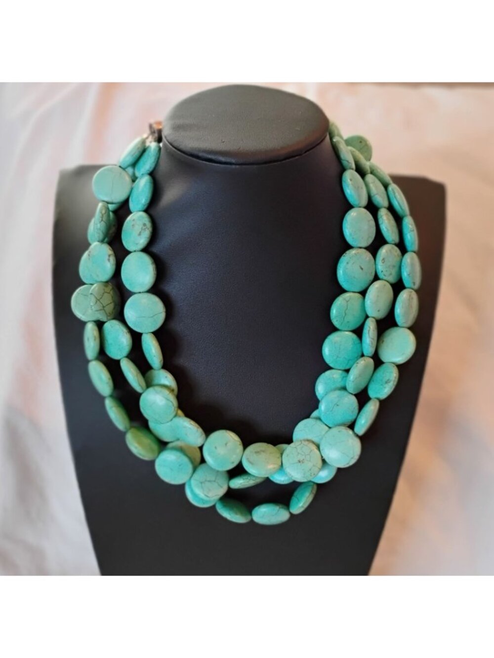 Southwest Style Triple Strand Faux Turquoise Disc Necklace Dyed Howlite 20" - Picture 2 of 12